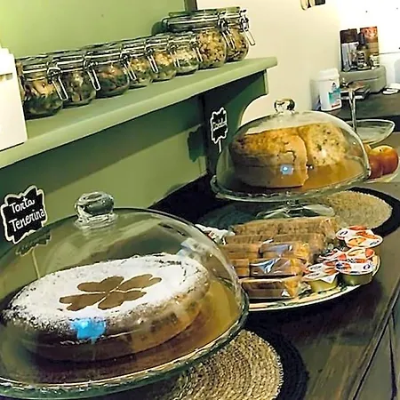 Almalu Bed & Breakfast
